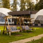 Своя ухоженная территория, Отель New Riga Village