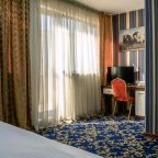 Двухместный (Superior Double or Twin Room with Terrace), Отель Royal Plaza by Stellar Hotels Yerevan