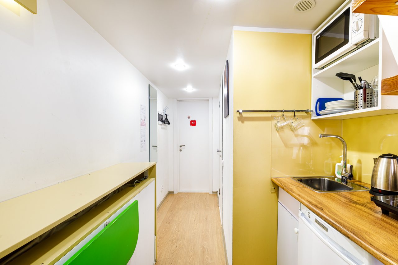 Трехместный (Апартаменты с видом на город (номер 4)), Апартаменты ROOMSTAY Садовая