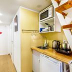 Трехместный (Апартаменты с видом на город (номер 4)), Апартаменты ROOMSTAY Садовая
