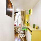 Трехместный (Апартаменты с видом на город (номер 4)), Апартаменты ROOMSTAY Садовая