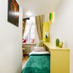 Трехместный (Апартаменты с видом на город (номер 4)), Апартаменты ROOMSTAY Садовая
