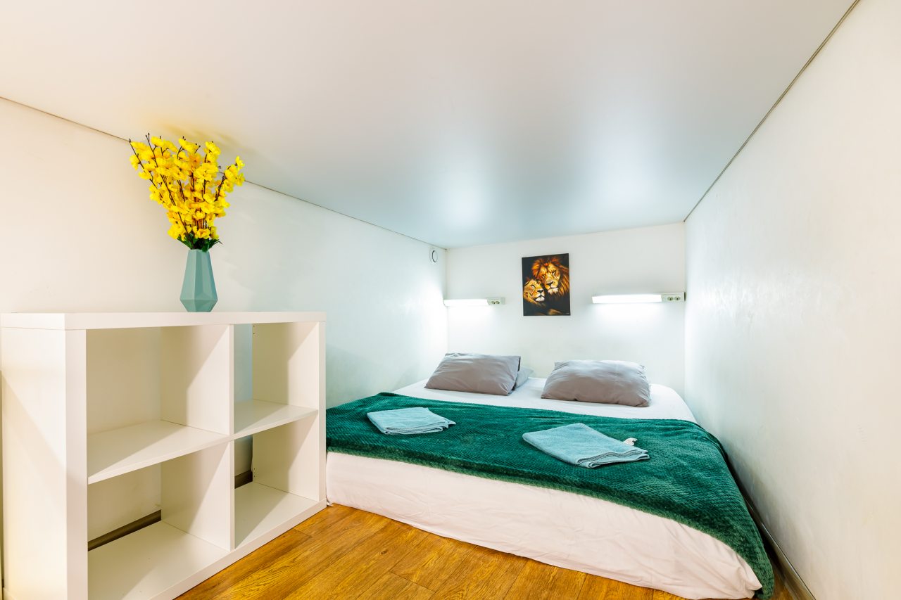 Трехместный (Апартаменты с видом на город (номер 4)), Апартаменты ROOMSTAY Садовая
