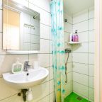 Трехместный (Апартаменты с видом на город (номер 4)), Апартаменты ROOMSTAY Садовая