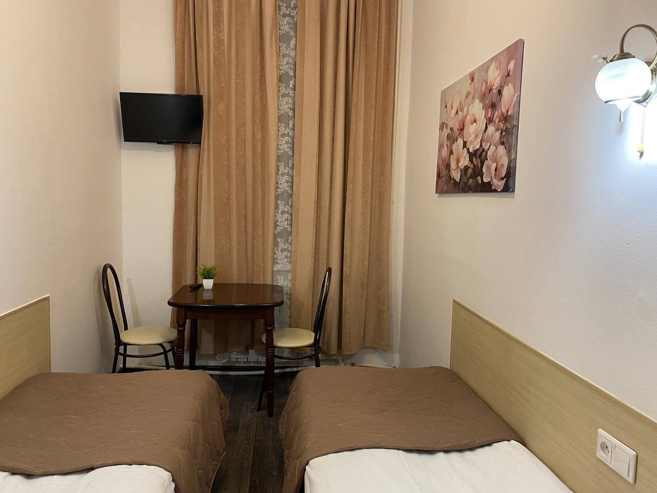 Двухместный (Двухместный номер с 2 односпальными кроватями №3) гостевого дома Boho Nevsky 132 Hotel, Санкт-Петербург
