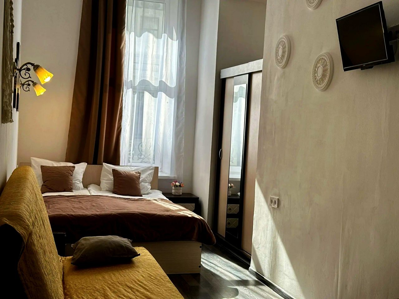Семейный (Номер с видом на Невский проспект №6), Гостевой дом Boho Nevsky 132 Hotel