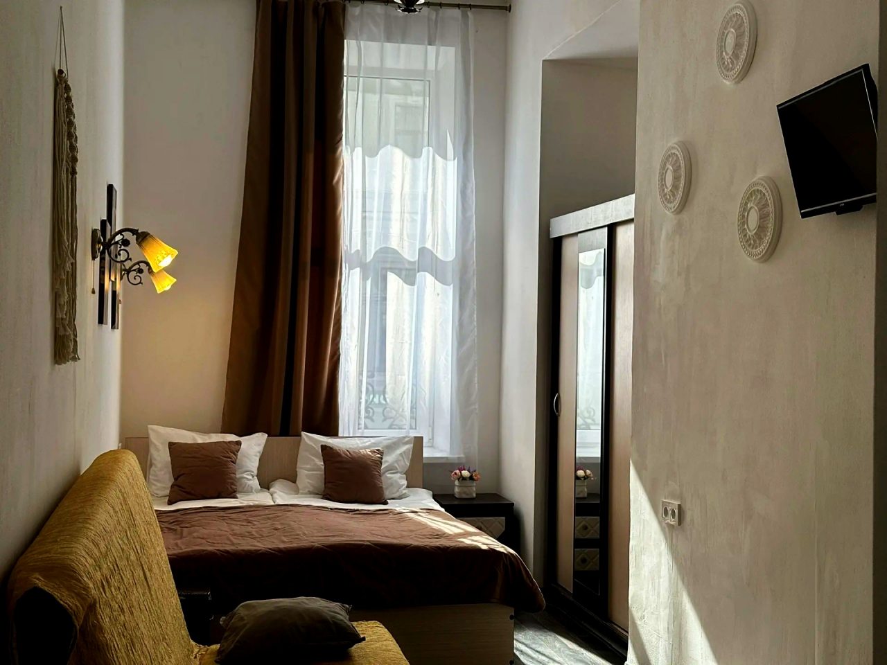 Семейный (Номер с видом на Невский проспект №6), Гостевой дом Boho Nevsky 132 Hotel