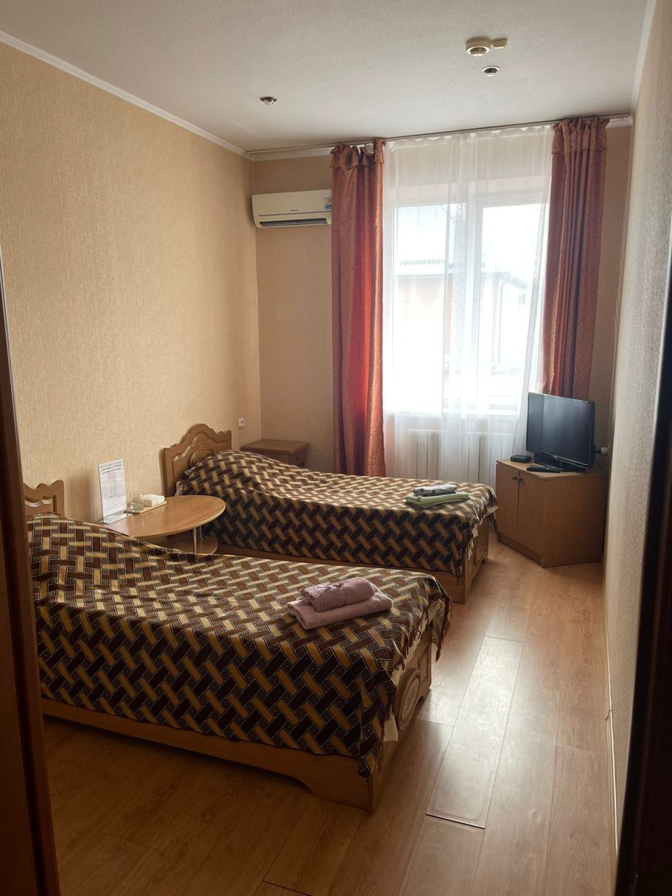 Двухместный (Стандарт 4) гостиницы Центральная, Лабинск