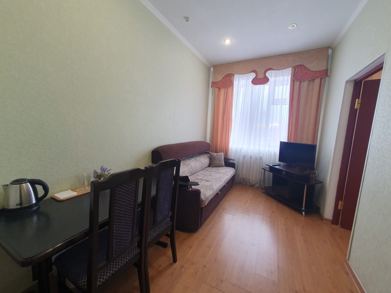 Полулюкс (Двухкомнатный 8), Гостиница Центральная