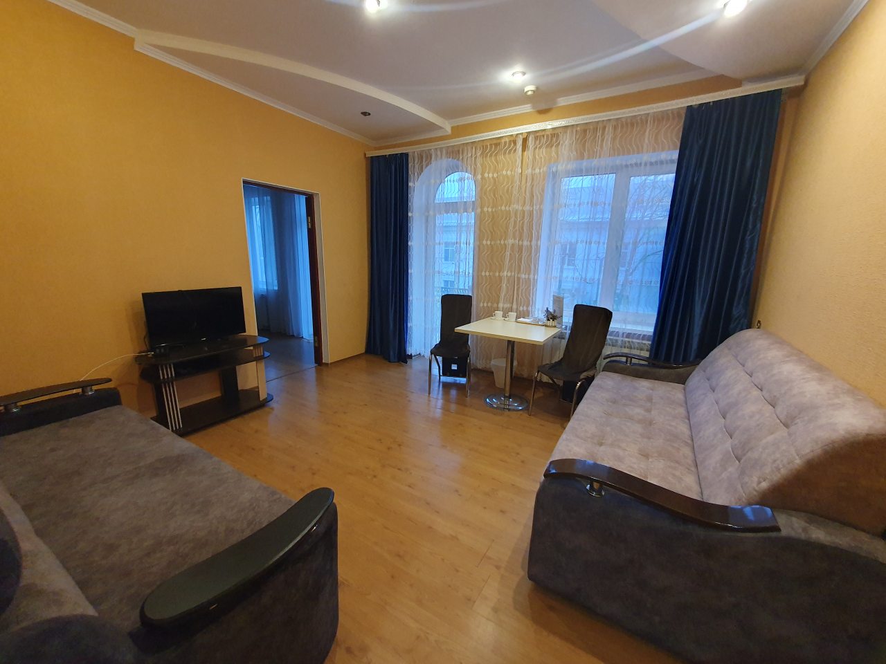 Люкс (Номер 10), Гостиница Центральная