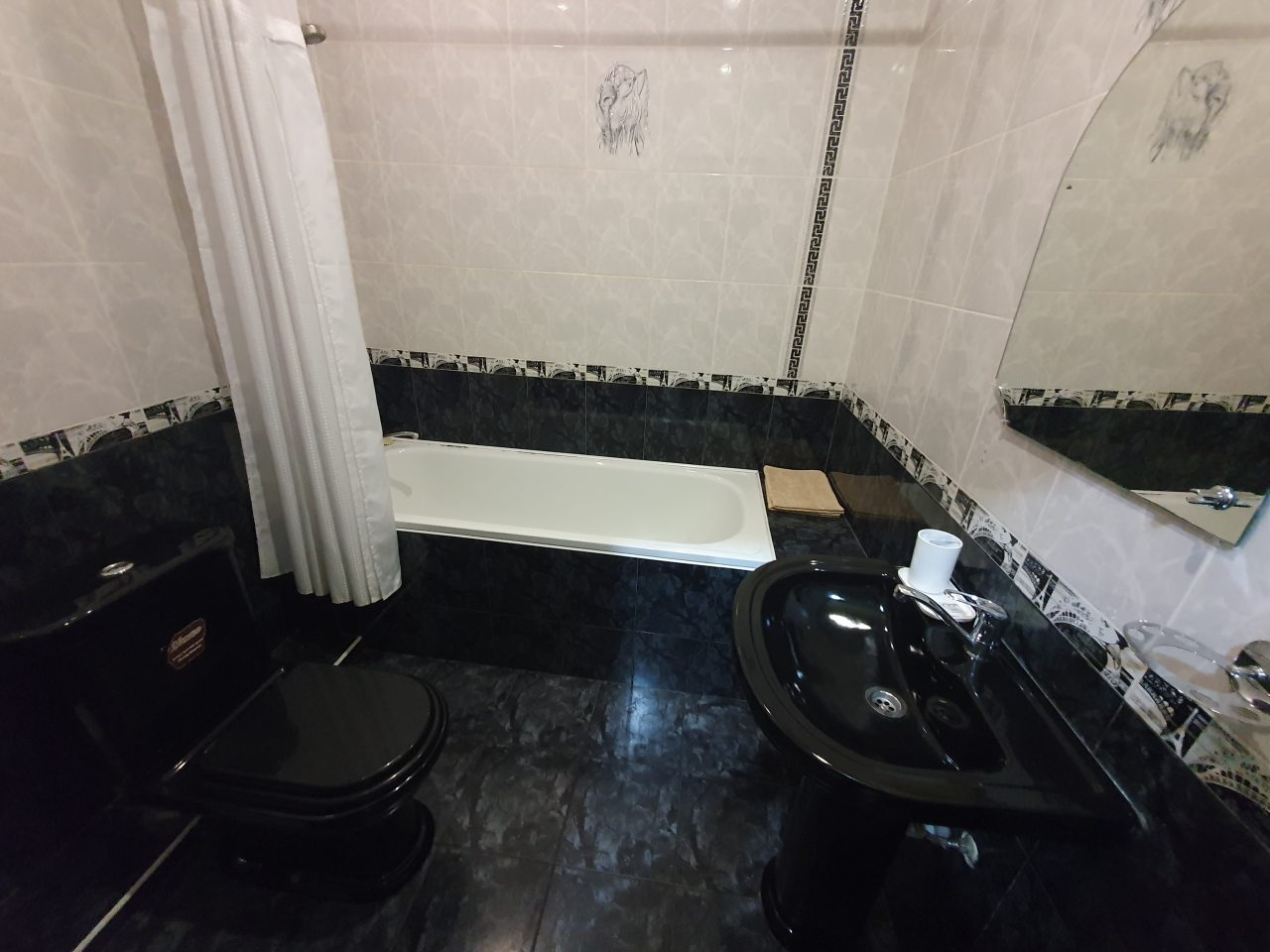 Люкс (Номер 10), Гостиница Центральная