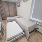 1 двуспальная кровать и 2 односпальные