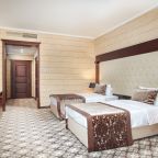 Двухместный (Улучшенный с террасой), Загородный отель Cosmos Collection Altay Resort