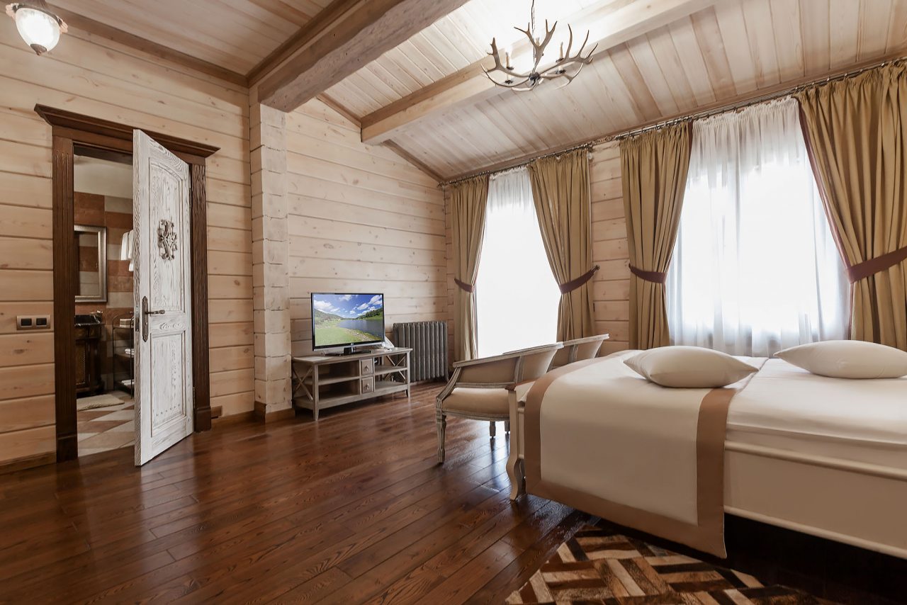 De Luxe (Делюкс), Загородный отель Cosmos Collection Altay Resort