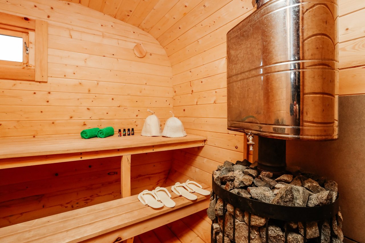 Русская баня на дровах с холодным чаном, База отдыха Воронцовская дача