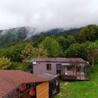 Объект находится в горах, База отдыха Воронцовская дача