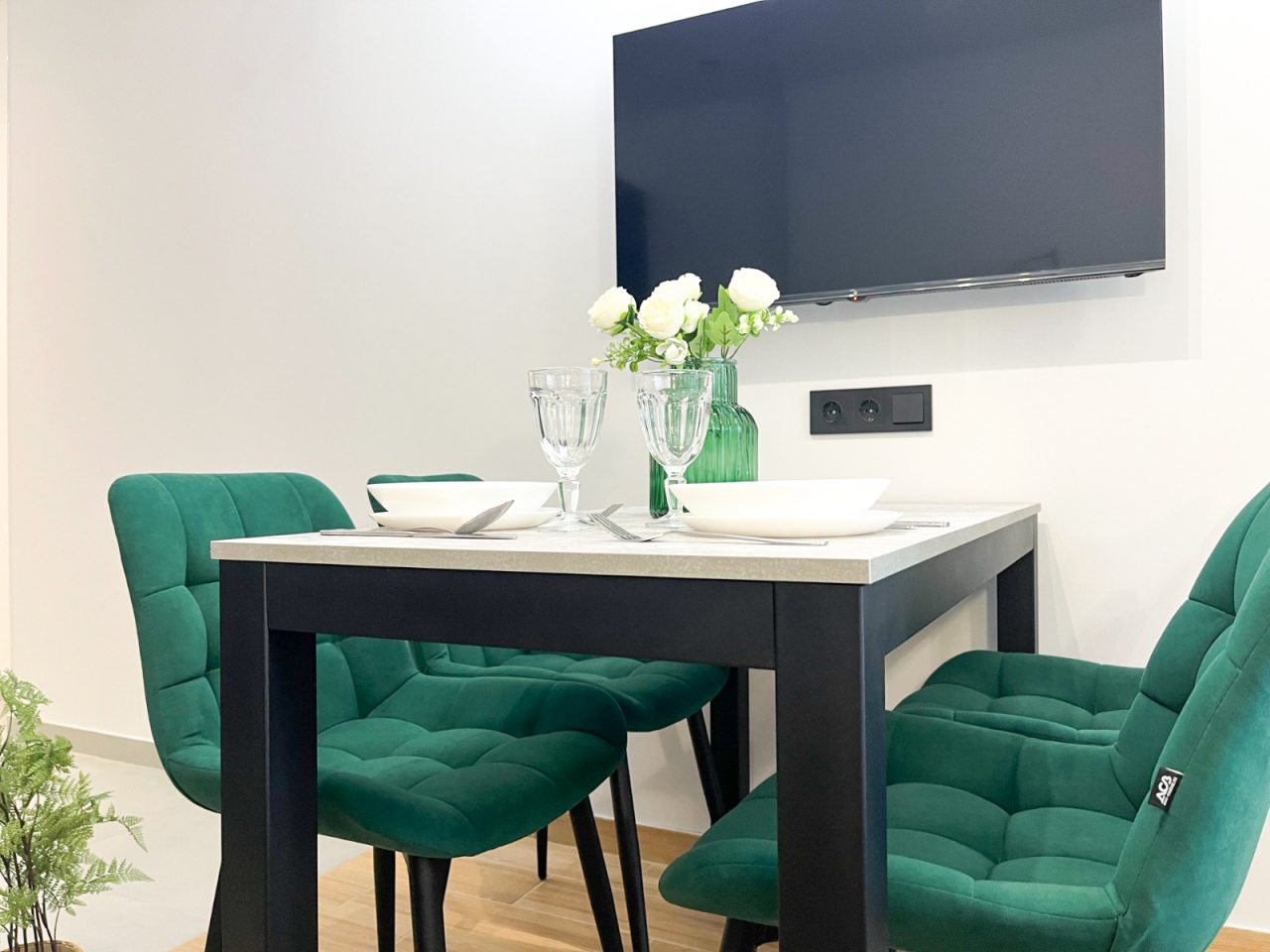 Апартаменты (В ЦЕНТРЕ со свежим ремонтом), Апартаменты Добрые квартиры на Соколова 68