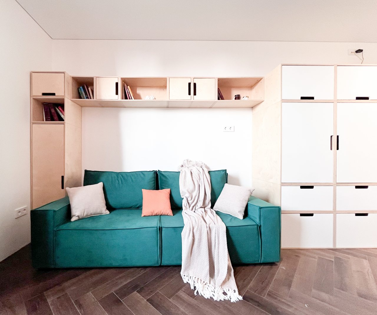 Апартаменты (Очаровательная студия с лоджией), Апартаменты Добрые квартиры на Соколова 68