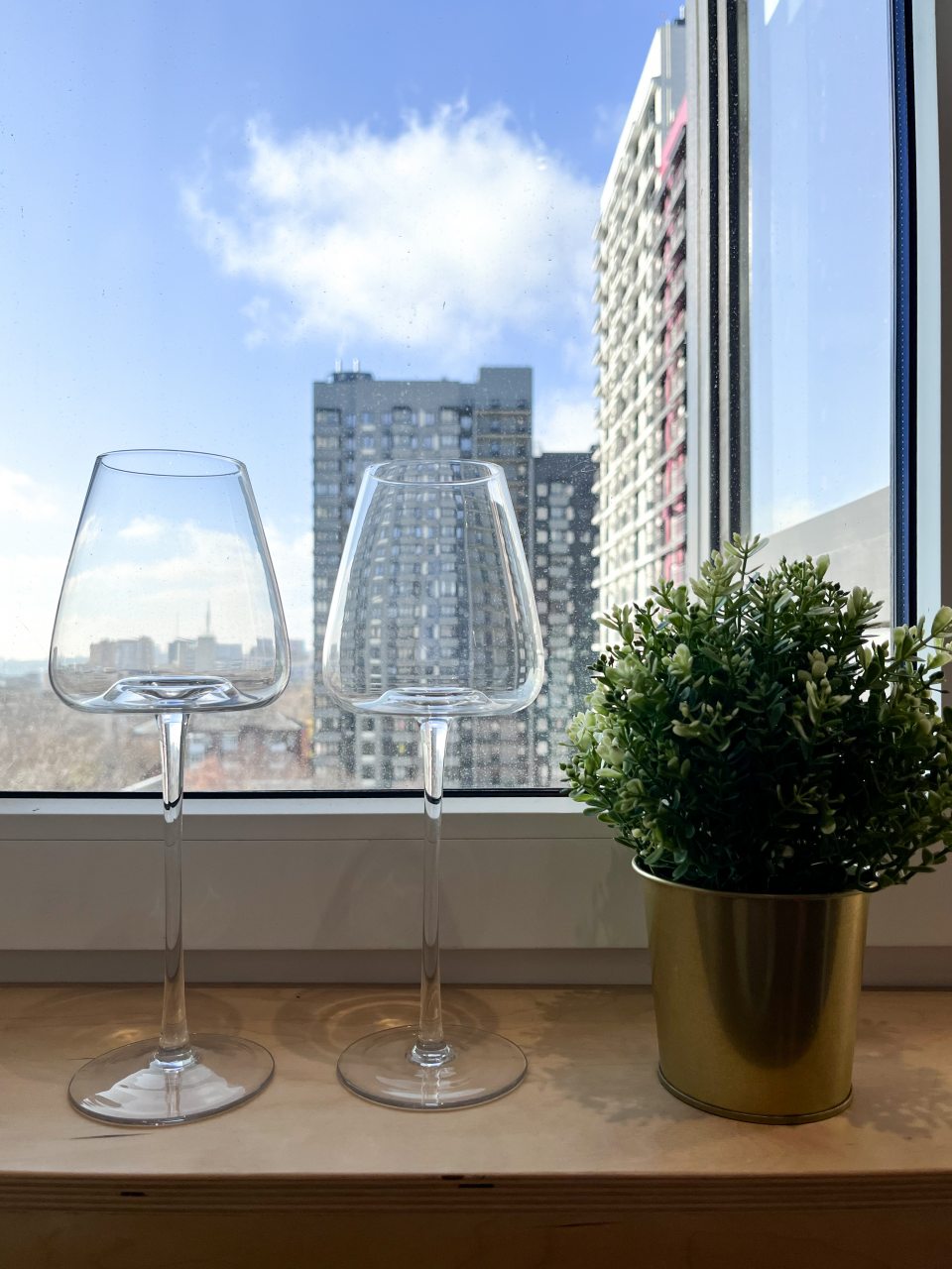 Апартаменты (Очаровательная студия с лоджией), Апартаменты Добрые квартиры на Соколова 68