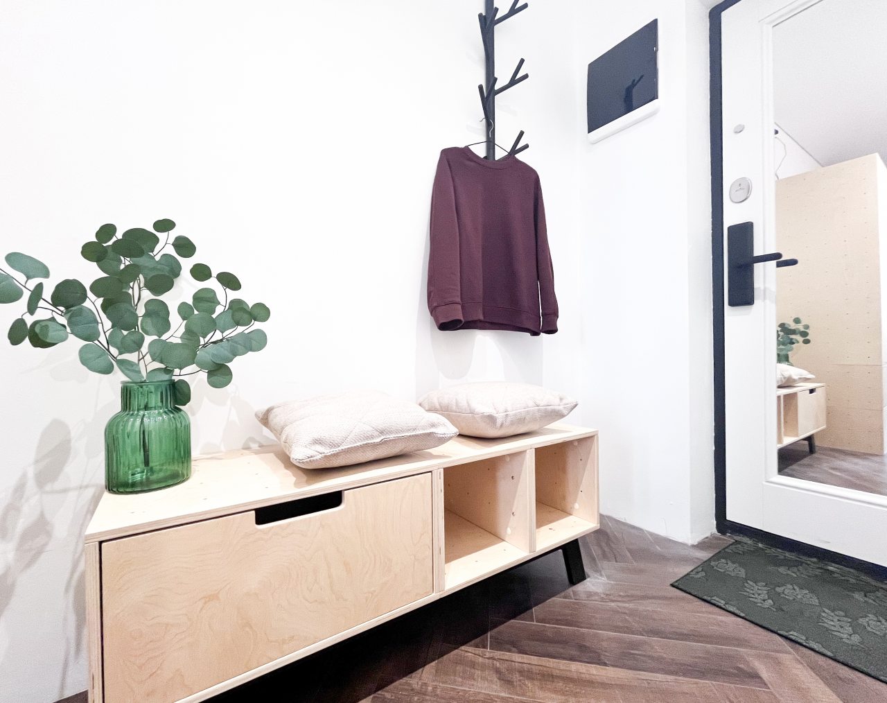 Апартаменты (Очаровательная студия с лоджией), Апартаменты Добрые квартиры на Соколова 68