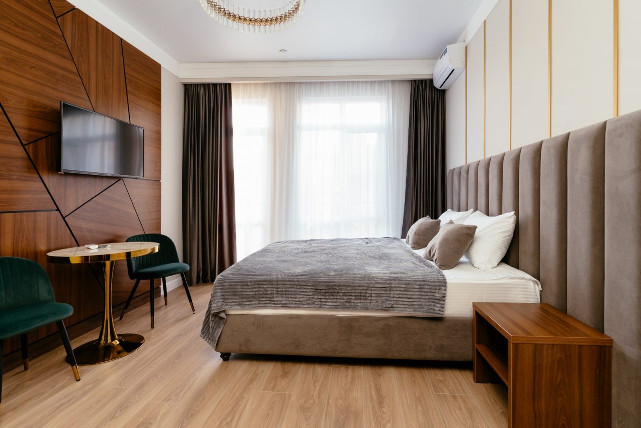 Апартаменты (Улучшенная студия с балконом #1), Апарт-отель House