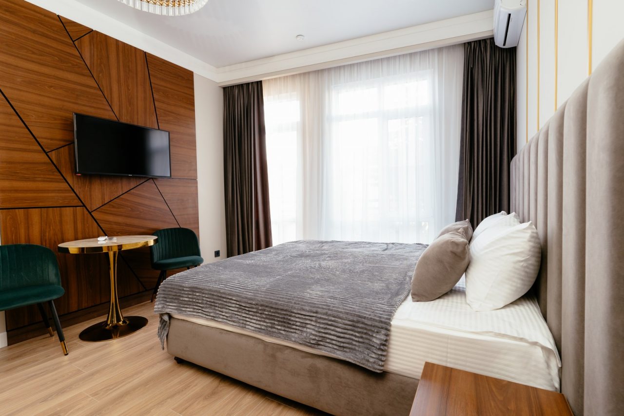 Апартаменты (Улучшенная студия с балконом #1), Апарт-отель House