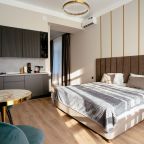 Апартаменты (Улучшенная студия с балконом #2), Апарт-отель House