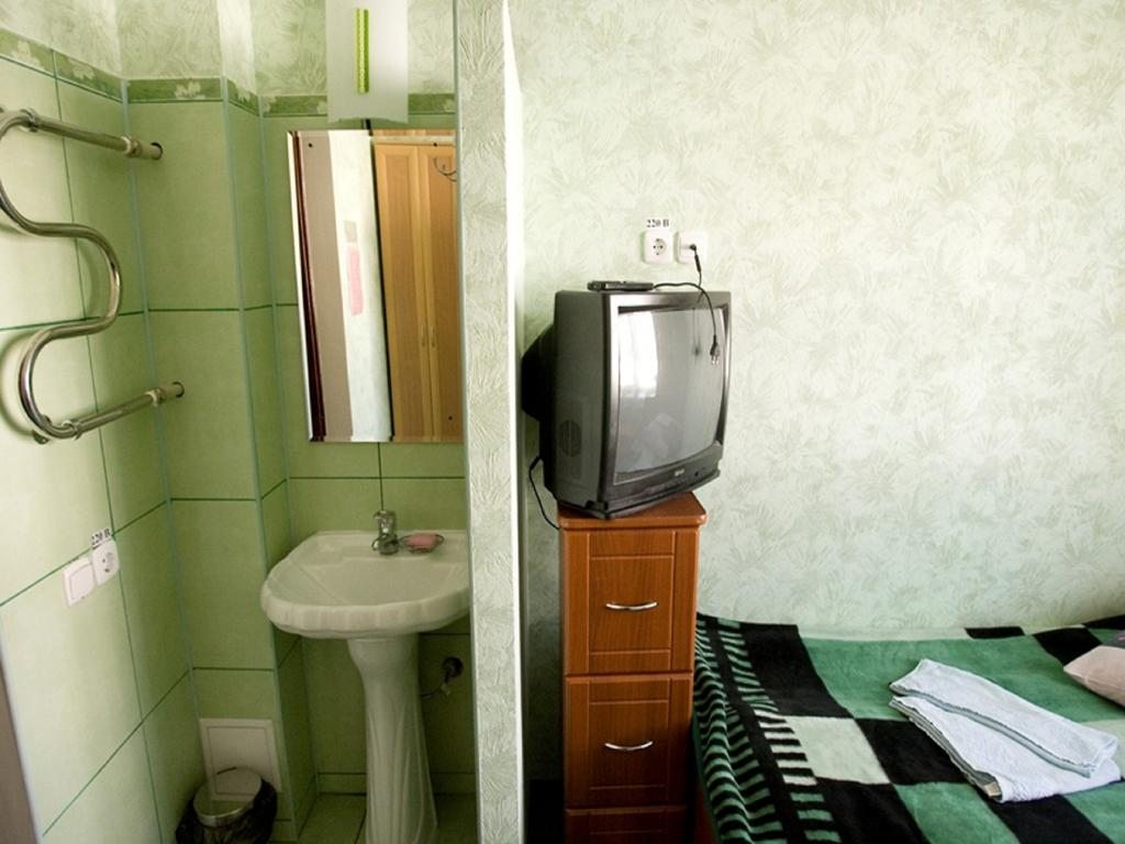 Двухместный (Двухместный номер с 2 отдельными кроватями и общей ванной комнатой) гостевого дома Аргут, Усть-Кокса