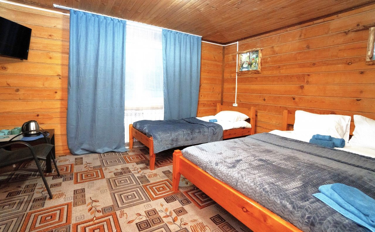 Трехместный (Эконом), База отдыха Ёлки