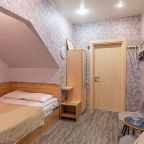 Трехместный (Улучшенный номер № 11), Hotel 812