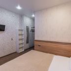 Трехместный (Улучшенный номер № 9), Hotel 812