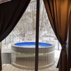 Купель готовится и сдается по запросу на 2 суток, продление 1000 руб. каждые сутки, Гостевой дом Chalet DE SKI