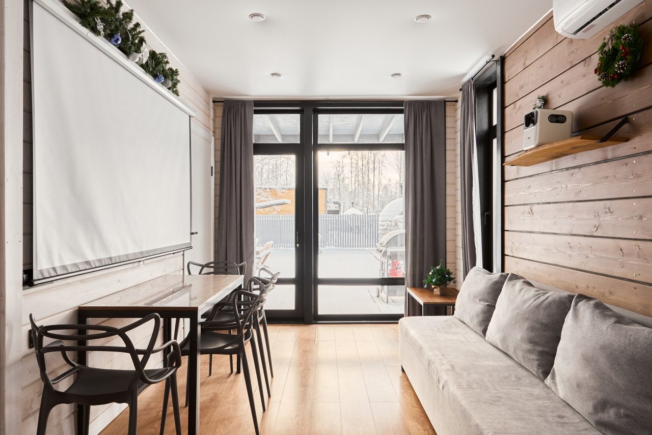 Коттедж (С одной спальней и баней (растопка бани и чана не включены в стоимость)), Коттедж Opushka house