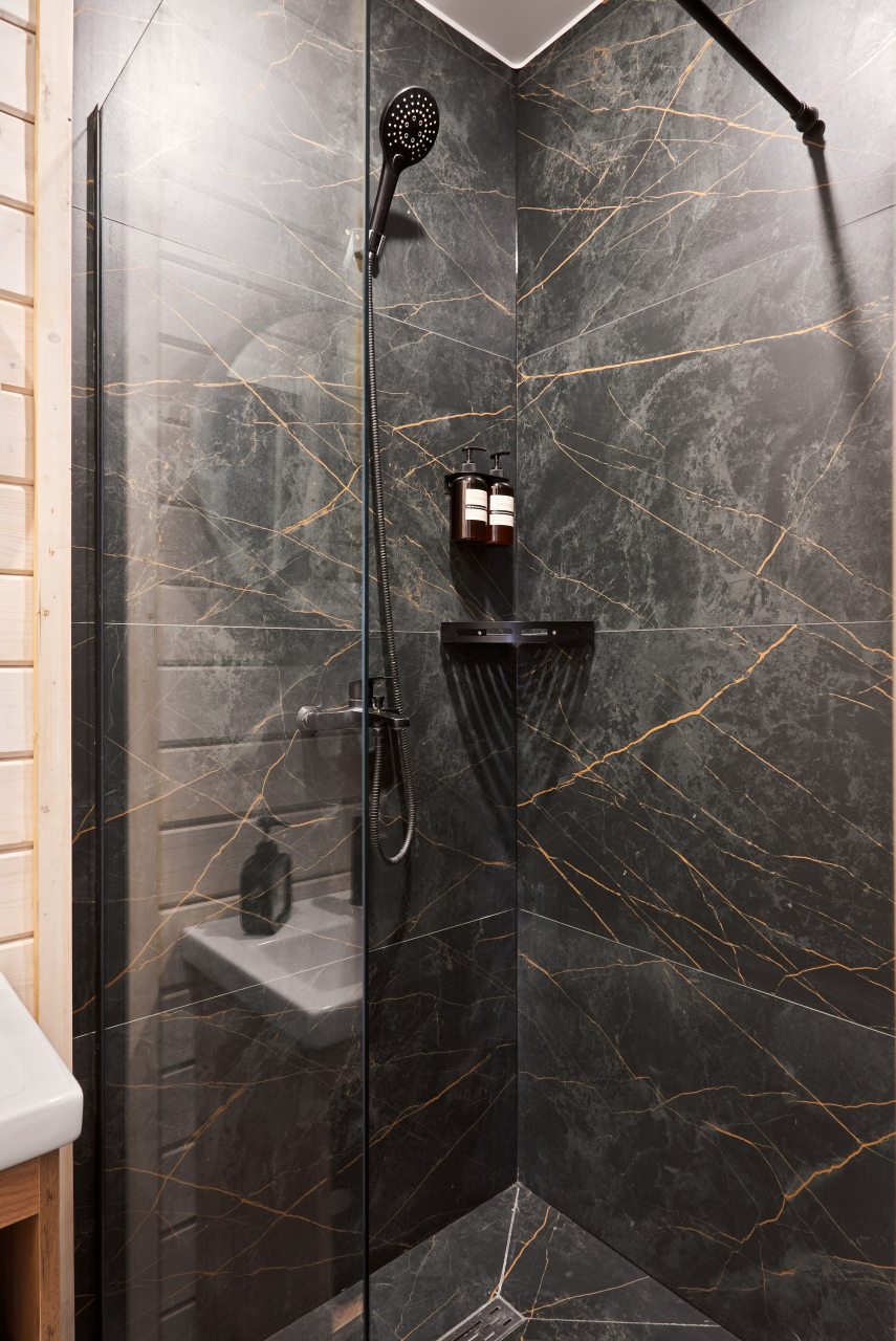 Коттедж (С одной спальней и баней (растопка бани и чана не включены в стоимость)), Коттедж Opushka house