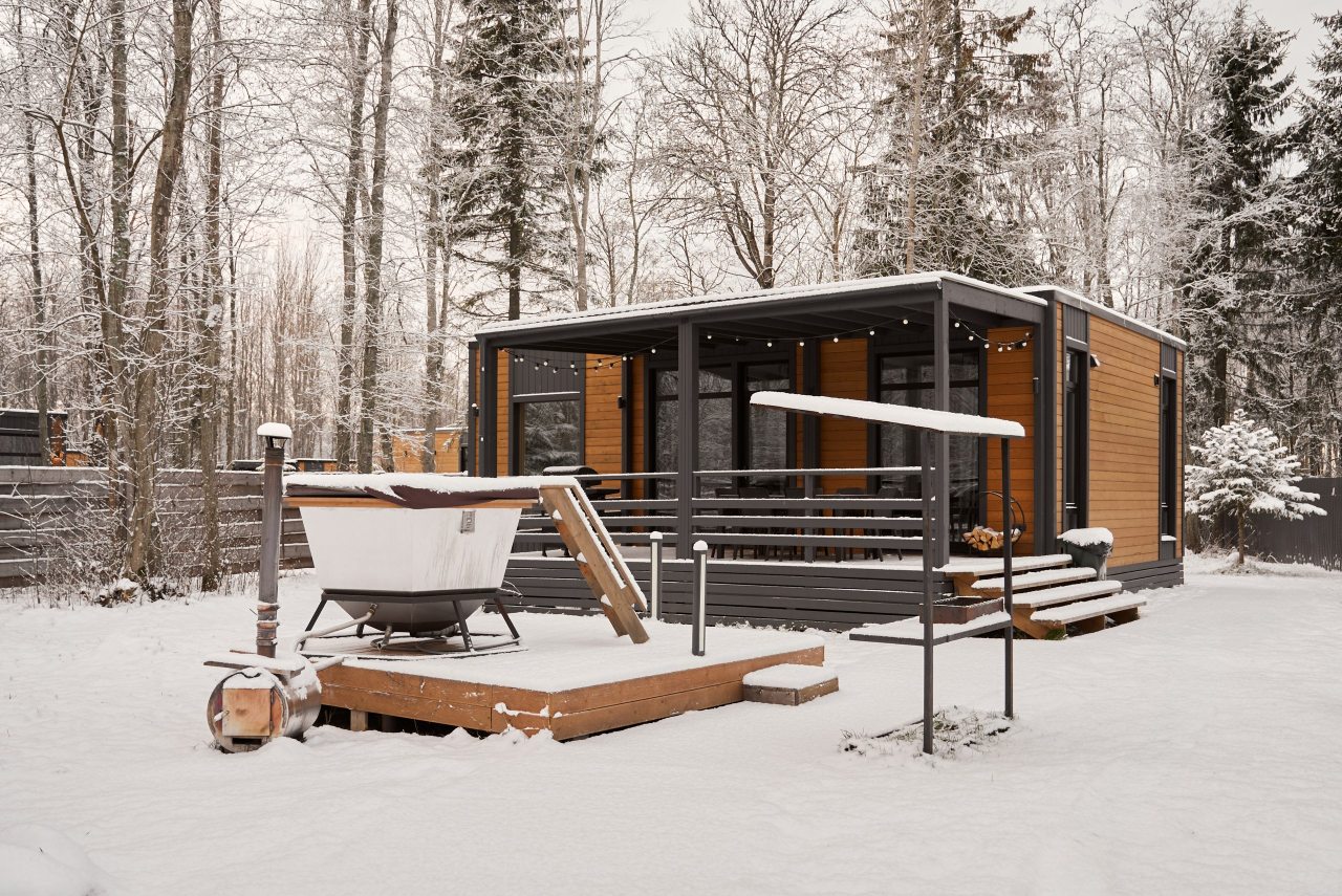 Коттедж (С одной спальней и сауной (растопка банного чана не включена в стоимость)), Коттедж Opushka house