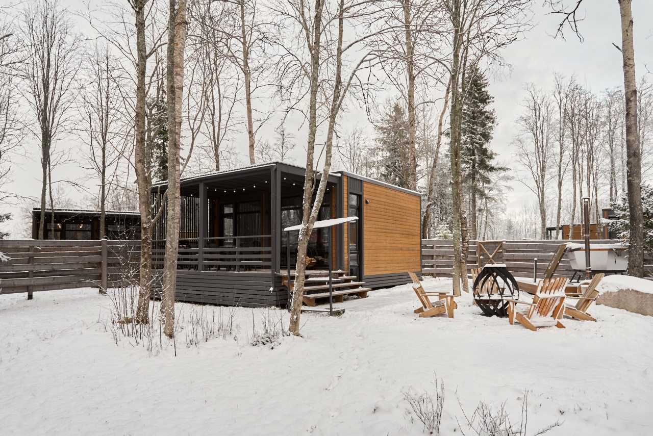 Коттедж (С одной спальней (растопка банного чана не включена в стоимость)), Коттедж Opushka house