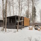 Коттедж (С одной спальней (растопка банного чана не включена в стоимость)), Коттедж Black Village Family