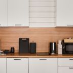 Коттедж (С двумя спальнями (растопка купели не включена в стоимость)), Коттедж Black Village Family