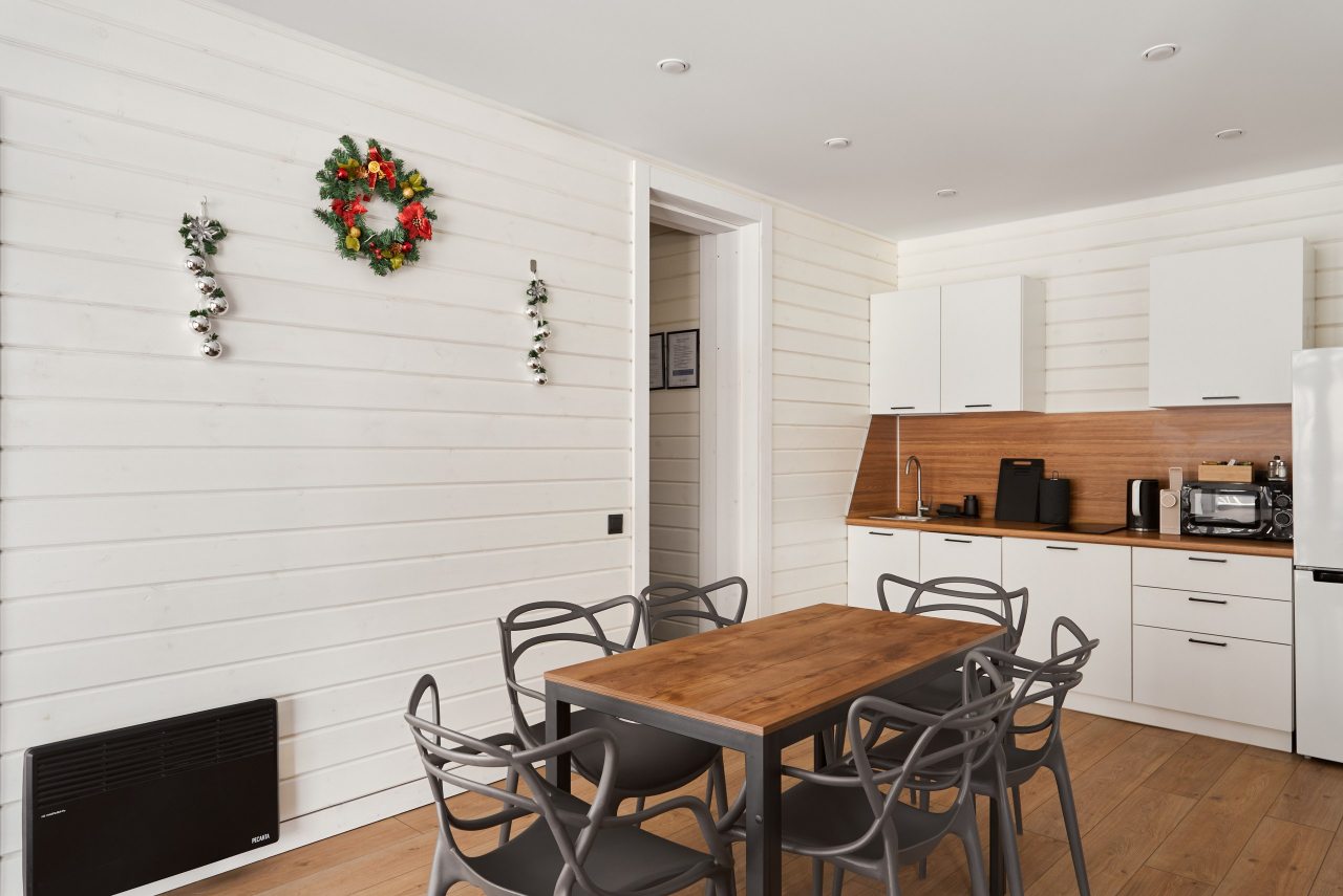 Коттедж (С двумя спальнями (растопка купели не включена в стоимость)), Коттедж Opushka house