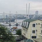 Вид на Вантовые мосты, Апарт-отель Алеут