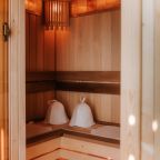 Сауна. Апрель-27ноября 3000 на день. 28ноября-март бесплатно