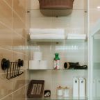 Гель и кондиционер для стирки, фен, гигиенические атрибуты