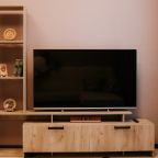 Большой телевизор со smart TV