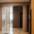 Высокие потолки дают дополнительное ощущение пространства