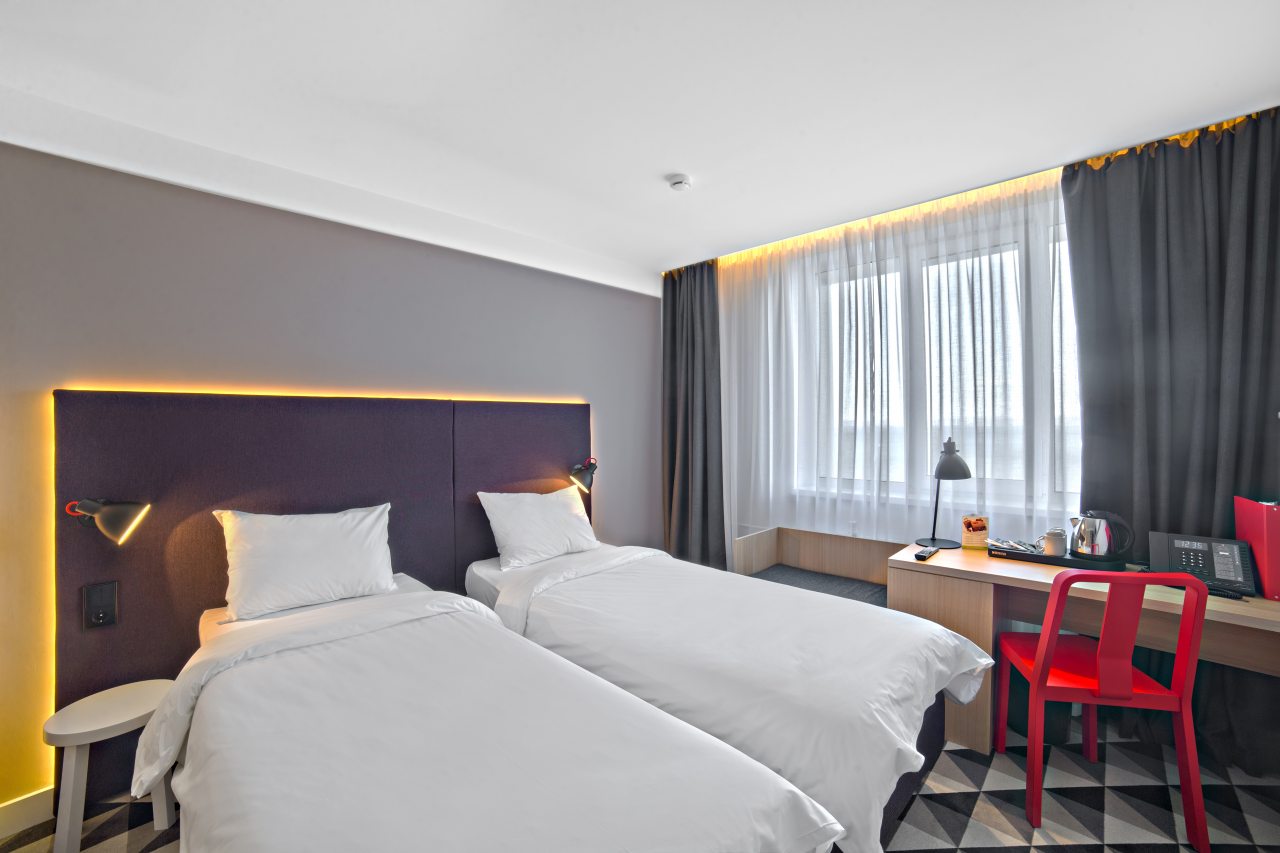 Двухместный (SMART Стандарт с двумя раздельными кроватями) отеля АЗИМУТ Отель Владивосток
