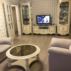 Апартаменты (на Еськова), Апартаменты На Еськова