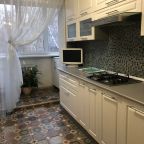 Апартаменты (на Еськова), Апартаменты На Еськова