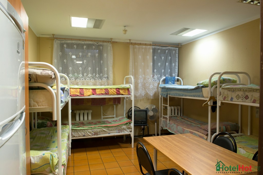 Десятиместный (Койко-место в 10-местном номере для мужчин) общежития гостиничного типа Hotelhot Авиамоторная, Москва