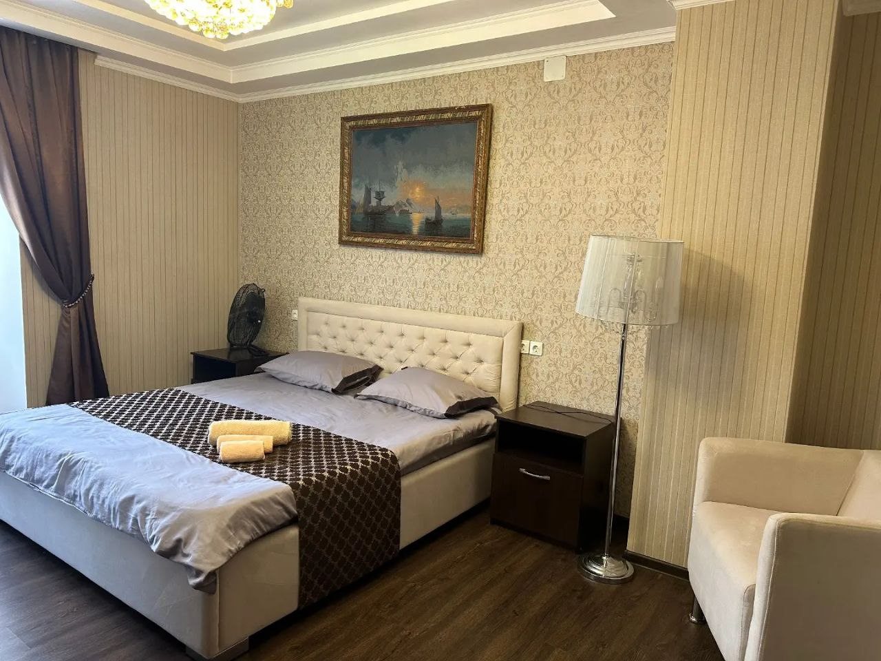Люкс (Люкс с кроватью king size) отеля Astra spa hotel, Новокузнецк