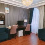 Люкс (с кроватью king size), Astra spa hotel